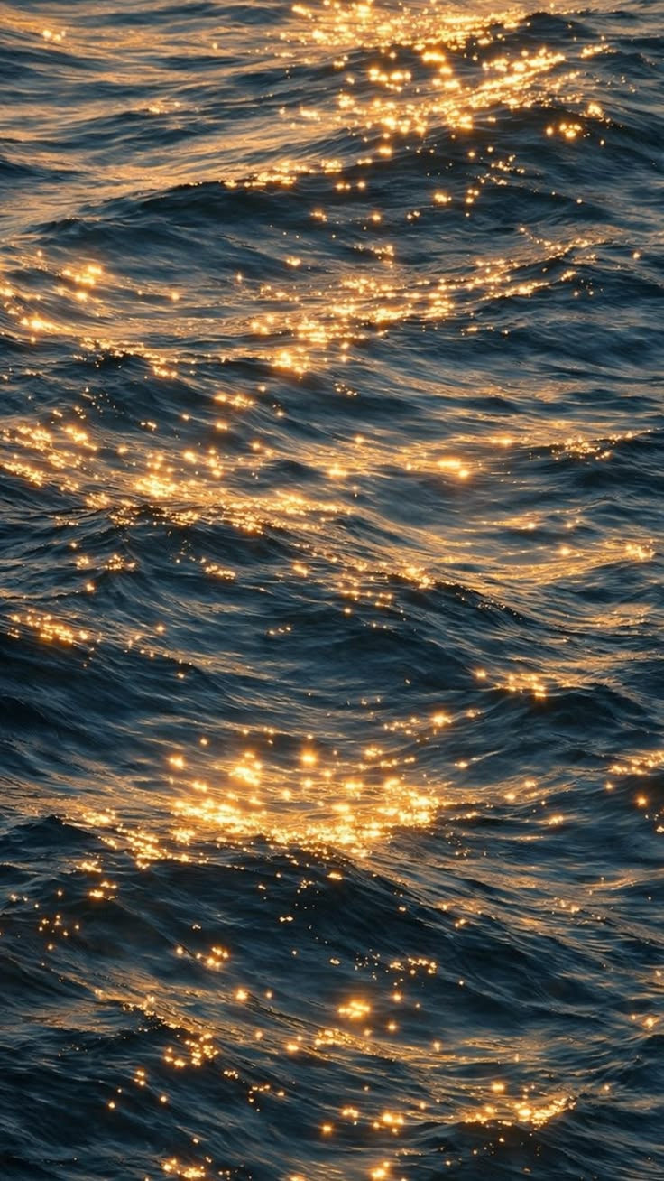 Luz del sol sobre el mar